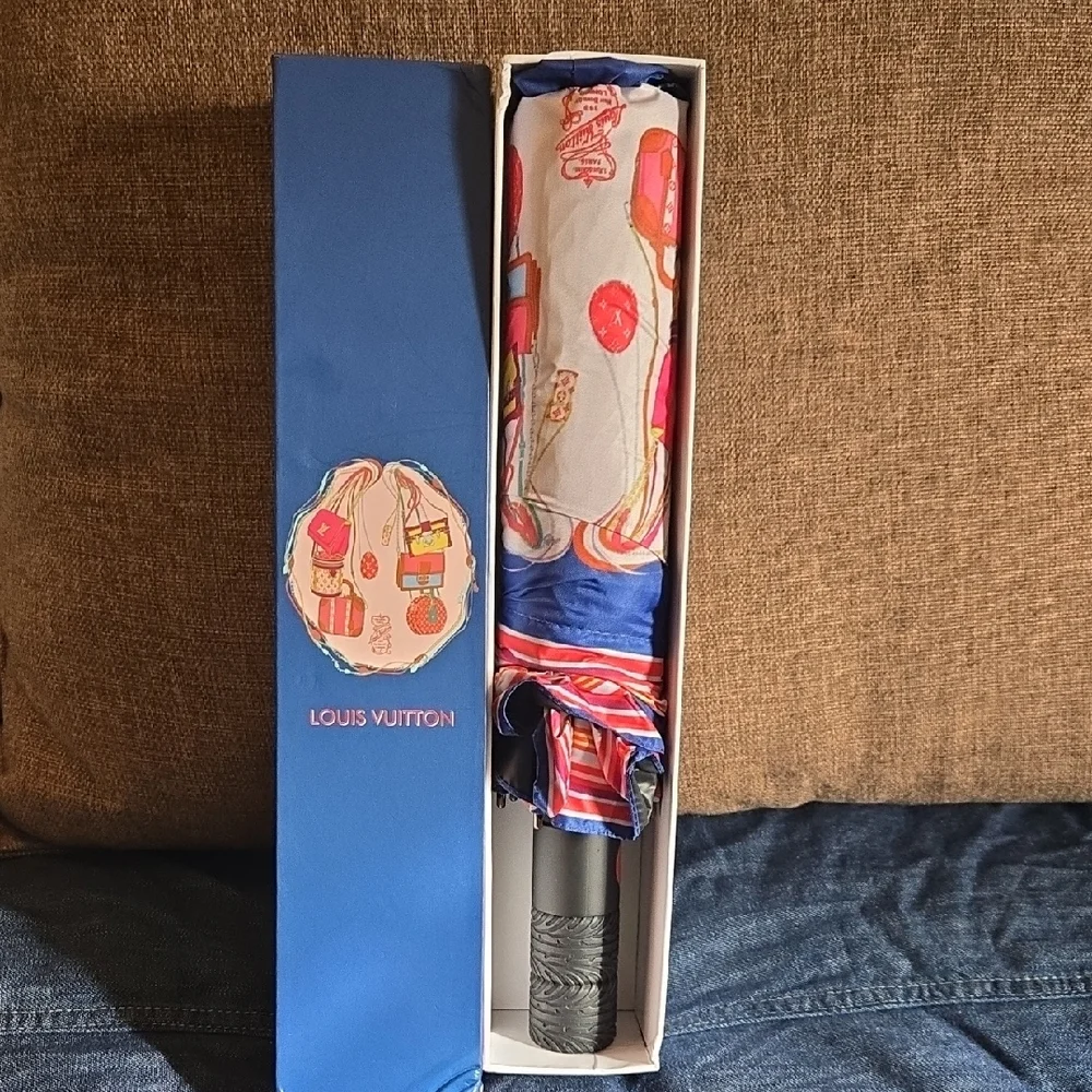 Louis Vuitton Vibrant Umbrella - Picture 3 of 4